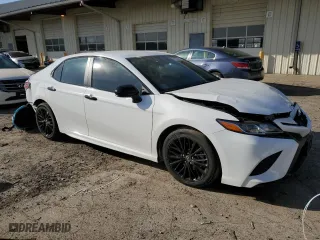2020 Toyota Camry SE with VIN 4T1G11AK4LU329911, listed as a Copart auction lot 48550345 with 32,222 mi miles and Salvage Title. Bid and sale history available at carsss.com. Image 4.