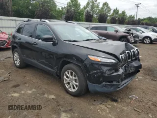 2017 Jeep Cherokee Latitude with VIN 1C4PJMCS0HW529604, listed as a Copart auction lot 60801095 with 95,900 mi miles and Salvage title. Bid and sale history available at DreamBid. Image 4.
