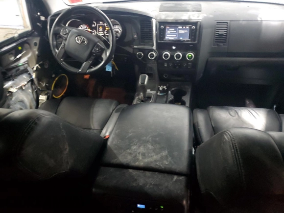 2018 Toyota Sequoia SR5 with VIN 5TDBY5G16JS157043, listed as a Copart auction lot 44807395 with 109,526 mi miles and Salvage Title. Bid and sale history available at carsss.com. Image 8.