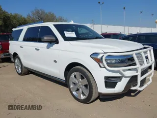 2023 Ford Expedition Max King Ranch z VIN 1FMJK1P87PEA01798, wystawiony jako IAAI lot #41698136 z przebiegiem 29 091 mil mil oraz . Historia ofert i sprzedaży dostępna na DreamBid. Obrazek 1.