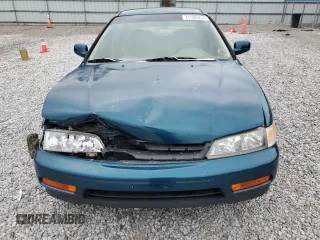 1995 Honda Accord LX with VIN 1HGCD5635SA071449, listed as a Copart auction lot 71596954 with 305,695 mi miles and Salvage Title. Bid and sale history available at carsss.com. Image 5.