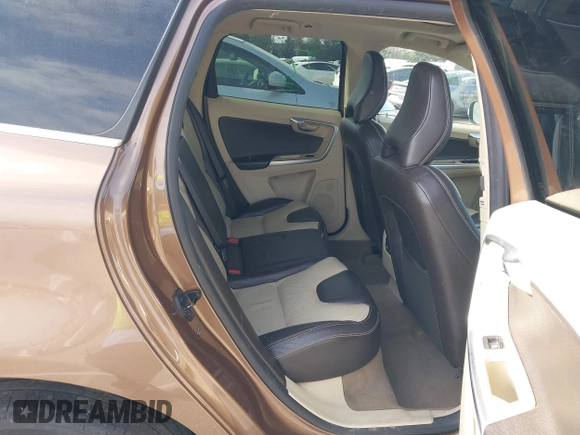 2010 Volvo XC60 3.0T с VIN YV4992DZ2A2019511, выставлен на аукционе IAAI как лот 41890532 с пробегом 161 493 миль миль и . История ставок и продаж доступна на DreamBid. Изображение 8.