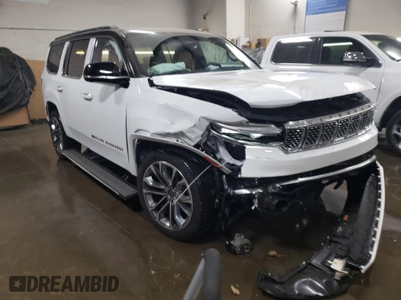 2024 Jeep Grand Wagoneer Series III with VIN 1C4SJVGP6RS108663, listed as a Copart auction lot 77078524 with 2,124 mi miles and Salvage title. Bid and sale history available at DreamBid. Image 4.