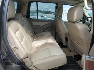2008 Ford Explorer Eddie Bauer с VIN 1FMEU64E78UB32708, выставлен на аукционе Copart как лот 56686295 с пробегом 230 748 миль миль и На запчасти • Non repairable. История ставок и продаж доступна на DreamBid. Изображение 11.