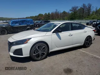 2024 Nissan Altima SR with VIN 1N4BL4CV0RN435282, listed as a Copart auction lot 59439135 with 1,892 mi miles and Salvage title. Bid and sale history available at DreamBid. Image 1.