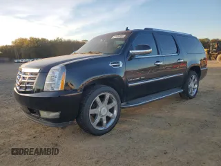 2011 Cadillac Escalade ESV Luxury z VIN 1GYS4HEF4BR132003, wystawiony jako Copart lot #81936304 z przebiegiem Nie podano mil oraz Szkoda całkowita • Salvage title. Historia ofert i sprzedaży dostępna na DreamBid. Obrazek 1.
