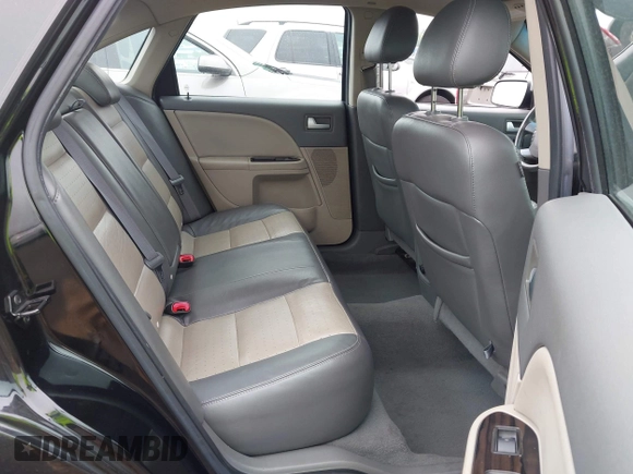 2008 Mercury Sable Premier с VIN 1MEHM43W58G621038, выставлен на аукционе IAAI как лот 42524980 с пробегом 128 171 миль миль и . История ставок и продаж доступна на DreamBid. Изображение 8.