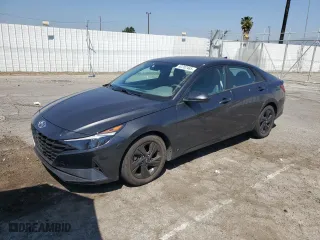 2021 Hyundai Elantra SEL with VIN 5NPLS4AG0MH032370, listed as a Copart auction lot 52202485 with 32,607 mi miles and Salvage Title. Bid and sale history available at carsss.com. Image 1.