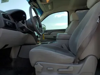 2008 Chevrolet Suburban 2LT with VIN 3GNFC16048G195436, listed as a Copart auction lot 55830515 with 243,456 mi miles and Salvage title. Bid and sale history available at DreamBid. Image 7.