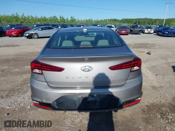 2020 Hyundai Elantra Value Edition z VIN KMHD84LF1LU066065, wystawiony jako IAAI lot #42214902 z przebiegiem 45 683 mil mil oraz . Historia ofert i sprzedaży dostępna na DreamBid. Obrazek 17.
