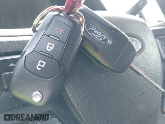2015 Ford F-150 XLT с VIN 1FTEW1EF7FFC35721, выставлен на аукционе IAAI как лот 42468894 с пробегом 125 387 миль миль и . История ставок и продаж доступна на DreamBid. Изображение 11.