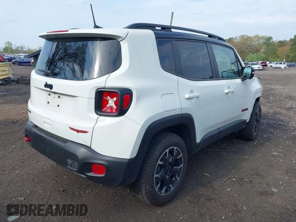 2023 Jeep Renegade Trailhawk z VIN ZACNJDC16PPP73152, wystawiony jako IAAI lot #42128199 z przebiegiem 2 779 mil mil oraz . Historia ofert i sprzedaży dostępna na DreamBid. Obrazek 4.