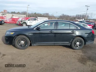 2018 Ford Police Interceptor Sedan with VIN 1FAHP2MK2JG131340, listed as a IAAI auction lot 41511792 with 90,534 mi miles. Bid and sale history available at carsss.com. Image 14.
