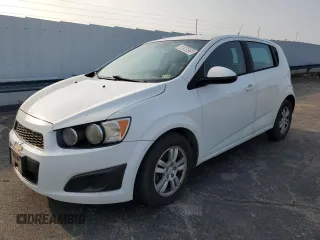 2012 Chevrolet Sonic LS z VIN 1G1JA6SHXC4193688, wystawiony jako Copart lot #60696935 z przebiegiem 413 280 mil mil oraz Czysty tytuł • Clean title. Historia ofert i sprzedaży dostępna na DreamBid. Obrazek 1.