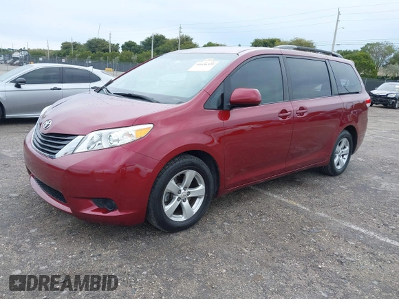 2012 Toyota Sienna LE AAS with VIN 5TDKK3DC2CS193746, listed as a IAAI auction lot 41656325 with 170,049 mi miles. Bid and sale history available at carsss.com. Image 17.