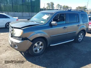 2011 Honda Pilot EX-L with VIN 5FNYF4H51BB027978, listed as a IAAI auction lot 41721429 with 111,281 mi miles. Bid and sale history available at carsss.com. Image 2.