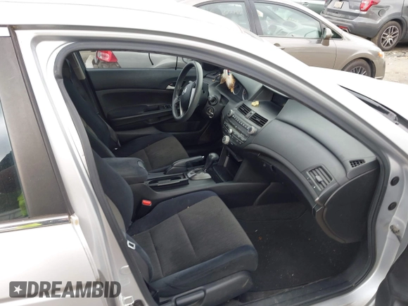 2009 Honda Accord LX-P z VIN 1HGCP26439A051709, wystawiony jako IAAI lot #42245882 z przebiegiem 142 264 mil mil oraz . Historia ofert i sprzedaży dostępna na DreamBid. Obrazek 5.