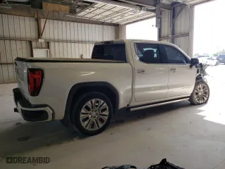 2020 GMC Sierra 1500 Denali with VIN 1GTU9FEL4LZ321472, listed as a Copart auction lot 51413194 with 101,044 mi miles and Salvage Title. Bid and sale history available at carsss.com. Image 3.