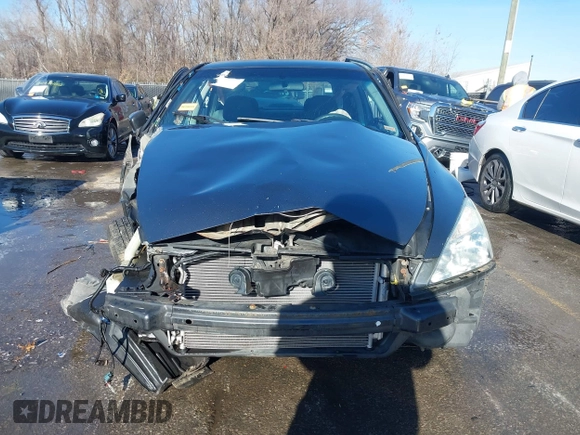 2005 Honda Accord LX z VIN 1HGCM56465A043558, wystawiony jako IAAI lot #41093521 z przebiegiem 190 731 mil mil oraz . Historia ofert i sprzedaży dostępna na DreamBid. Obrazek 13.