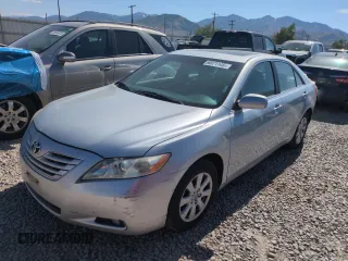 2009 Toyota Camry LE z VIN 4T1BK46K29U097514, wystawiony jako Copart lot #58871145 z przebiegiem 214 554 mil mil oraz Czysty tytuł • Clean title. Historia ofert i sprzedaży dostępna na DreamBid. Obrazek 1.