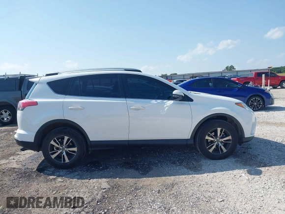 2018 Toyota RAV4 XLE с VIN JTMWFREV7JJ735295, выставлен на аукционе IAAI как лот 42452894 с пробегом 103 974 миль миль и . История ставок и продаж доступна на DreamBid. Изображение 13.