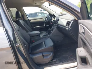 2018 Volkswagen Atlas SE с VIN 1V2CP2CA2JC593755, выставлен на аукционе IAAI как лот 42381332 с пробегом 62 664 миль миль и . История ставок и продаж доступна на DreamBid. Изображение 5.