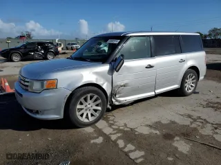 2010 Ford Flex SEL with VIN 2FMGK5CC5ABA21045, listed as a Copart auction lot 84902074 with 121,536 mi miles and Salvage Title. Bid and sale history available at carsss.com. Image 1.