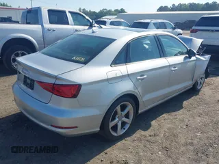2015 Audi A3 Premium z VIN WAUACGFF3F1005743, wystawiony jako IAAI lot #42099630 z przebiegiem 195 575 mil mil oraz . Historia ofert i sprzedaży dostępna na DreamBid. Obrazek 4.