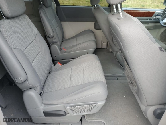 2009 Chrysler Town & Country Touring with VIN 2A8HR54139R626548, listed as a Copart auction lot 72142324 with 136,397 mi miles and Clean Title. Bid and sale history available at carsss.com. Image 11.
