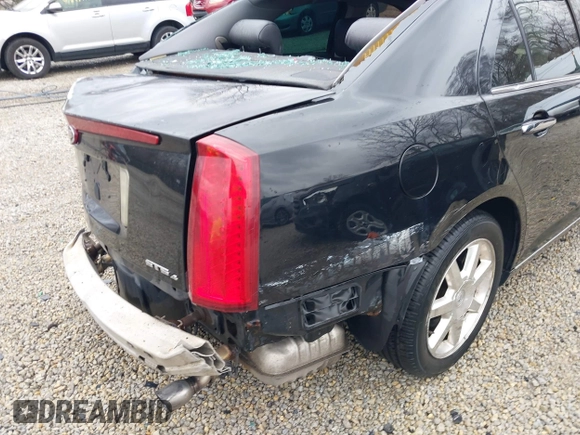 2011 Cadillac STS RWD z VIN 1G6DW6ED8B0159384, wystawiony jako IAAI lot #41840796 z przebiegiem 209 953 mil mil oraz . Historia ofert i sprzedaży dostępna na DreamBid. Obrazek 19.