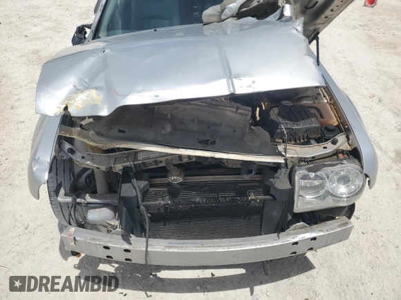 2006 Chrysler 300 C with VIN 2C3LA63H86H319542, listed as a Copart auction lot 63530194 with 167,288 mi miles and Salvage Title. Bid and sale history available at carsss.com. Image 12.