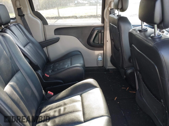 2014 Chrysler Town & Country Touring with VIN 2C4RC1BG1ER453684, listed as a IAAI auction lot 42111596 with 115,572 mi miles. Bid and sale history available at carsss.com. Image 8.