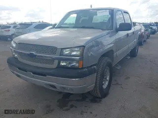 2004 Chevrolet Silverado 2500 Crew Cab LS with VIN 1GCGC23U54F144100, listed as a IAAI auction lot 41462695 with 1 mi miles. Bid and sale history available at carsss.com. Image 17.