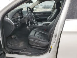 2015 BMW X6 xDrive35i z VIN 5UXKU2C54F0F95526, wystawiony jako Copart lot #45578085 z przebiegiem 97 965 mil mil oraz Szkoda całkowita • Salvage title. Historia ofert i sprzedaży dostępna na DreamBid. Obrazek 7.