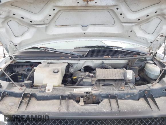 2004 Chevrolet Express Cargo Van with VIN 1GCGG29V441244822, listed as a IAAI auction lot 41636561 with 1 mi miles. Bid and sale history available at carsss.com. Image 10.