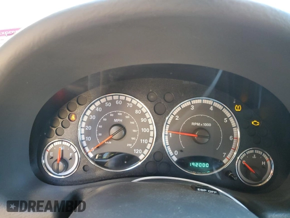 2006 Jeep Liberty Limited with VIN 1J4GL58K26W141211, listed as a Copart auction lot 52810035 with 192,000 mi miles and Non repairable. Bid and sale history available at DreamBid. Image 9.