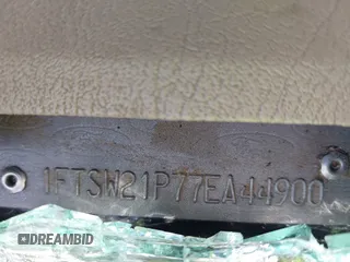 2007 Ford F-250 XL с VIN 1FTSW21P77EA44900, выставлен на аукционе IAAI как лот 41762395 с пробегом 120 418 миль миль и . История ставок и продаж доступна на DreamBid. Изображение 9.