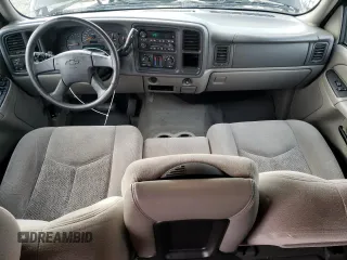 2004 Chevrolet Tahoe LS with VIN 1GNEC13V24R305650, listed as a Copart auction lot 44187625 with 82,000 mi miles and Salvage Title. Bid and sale history available at carsss.com. Image 8.
