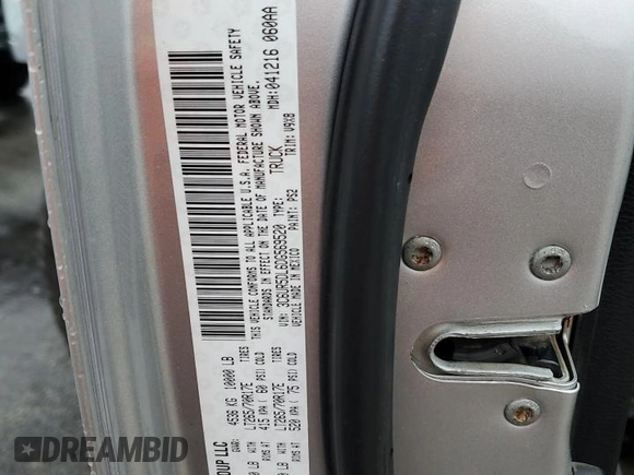 2013 Ram 2500 Big Horn z VIN 3C6UR5DL6DG569520, wystawiony jako Copart lot #53204785 z przebiegiem 231 636 mil mil oraz Szkoda całkowita • Salvage title. Historia ofert i sprzedaży dostępna na DreamBid. Obrazek 12.