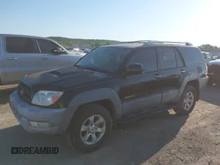 2003 Toyota 4Runner SR5 z VIN JTEZU14R030001935, wystawiony jako IAAI lot #42262364 z przebiegiem 262 884 mil mil oraz . Historia ofert i sprzedaży dostępna na DreamBid. Obrazek 2.