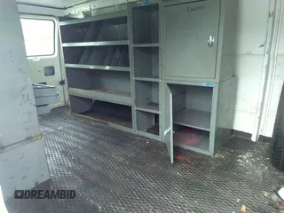 1995 Chevrolet Chevy Van z VIN 1GCEG25K2SF159884, wystawiony jako IAAI lot #41947206 z przebiegiem 308 693 mil mil oraz . Historia ofert i sprzedaży dostępna na DreamBid. Obrazek 8.
