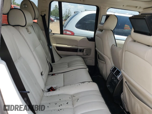 2011 Land Rover Range Rover HSE Lux с VIN SALMF1D49BA331457, выставлен на аукционе Copart как лот 62789633 с пробегом 120 450 миль миль и Чистый • Clean title. История ставок и продаж доступна на DreamBid. Изображение 11.