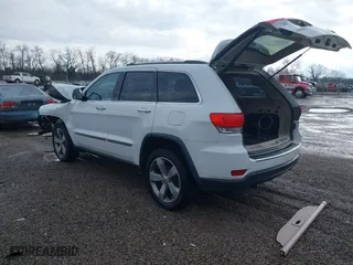 2015 Jeep Grand Cherokee Limited with VIN 1C4RJFBG3FC671803, listed as a IAAI auction lot 41224584 with 110,589 mi miles. Bid and sale history available at carsss.com. Image 3.