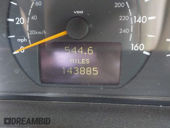 2001 Mercedes-Benz E 320 z VIN WDBJF65J71B245423, wystawiony jako IAAI lot #42117041 z przebiegiem 143 885 mil mil oraz . Historia ofert i sprzedaży dostępna na DreamBid. Obrazek 16.