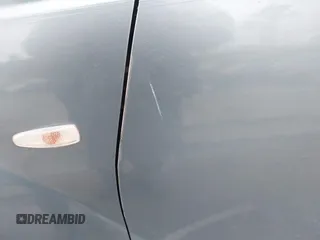 2007 Mitsubishi Outlander ES z VIN JA4MS31X37U015596, wystawiony jako IAAI lot #41439500 z przebiegiem 288 701 mil mil oraz . Historia ofert i sprzedaży dostępna na DreamBid. Obrazek 12.
