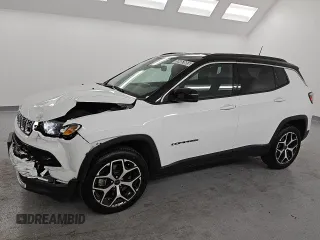 2025 Jeep Compass Limited z VIN 3C4NJDCN2ST514164, wystawiony jako Copart lot #65452665 z przebiegiem 31 865 mil mil oraz Czysty tytuł • Clean title. Historia ofert i sprzedaży dostępna na DreamBid. Obrazek 1.