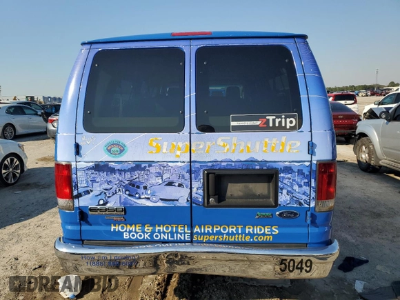2014 Ford Econoline Passenger XL z VIN 1FBSS3BL9EDA81032, wystawiony jako Copart lot #46596615 z przebiegiem 594 430 mil mil oraz Czysty tytuł • Clean title. Historia ofert i sprzedaży dostępna na DreamBid. Obrazek 6.