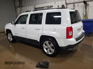 2013 Jeep Patriot Latitude with VIN 1C4NJPFA0DD250364, listed as a Copart auction lot 86316314 with 68,686 mi miles and Salvage Title. Bid and sale history available at carsss.com. Image 2.