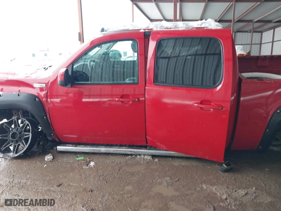 2008 GMC Sierra 1500 Work Truck with VIN 2GTEK133381205291, listed as a IAAI auction lot 41296948 with 266,704 mi miles. Bid and sale history available at carsss.com. Image 14.