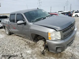 2007 Chevrolet Silverado 1500 LTZ with VIN 2GCEK13M571659095, listed as a Copart auction lot 45186225 with 200,744 mi miles and Salvage Title. Bid and sale history available at carsss.com. Image 4.